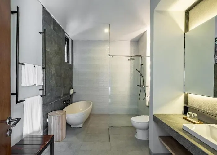 Cakra - 4 Bedroom Luxury With Infinity Pool And Paddy Field View 乌布