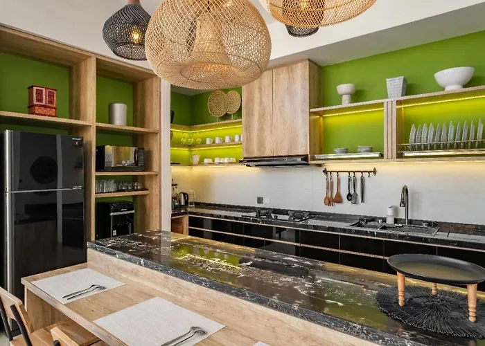 别墅 Cakra - 4 Bedroom Luxury With Infinity Pool And Paddy Field View