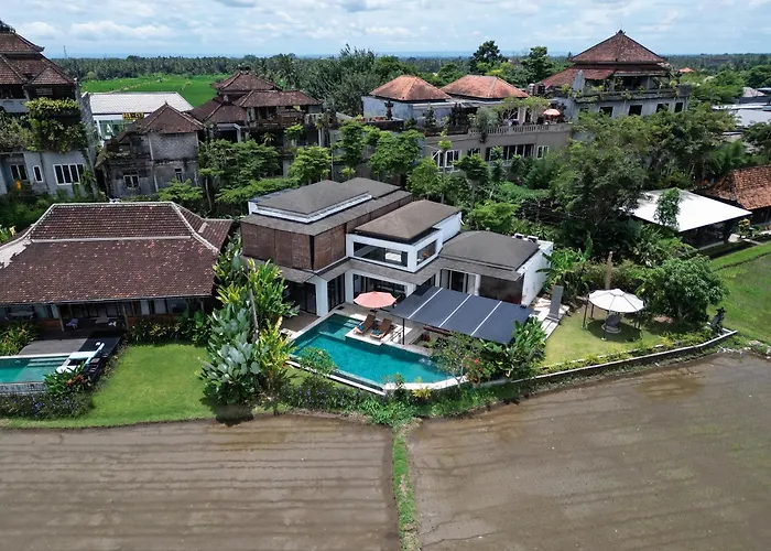 别墅 Cakra - 4 Bedroom Luxury With Infinity Pool And Paddy Field View *